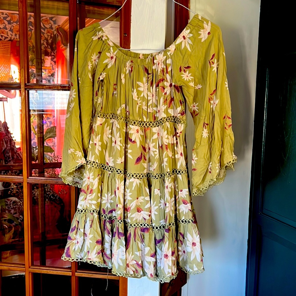 Olive green floral short dress
